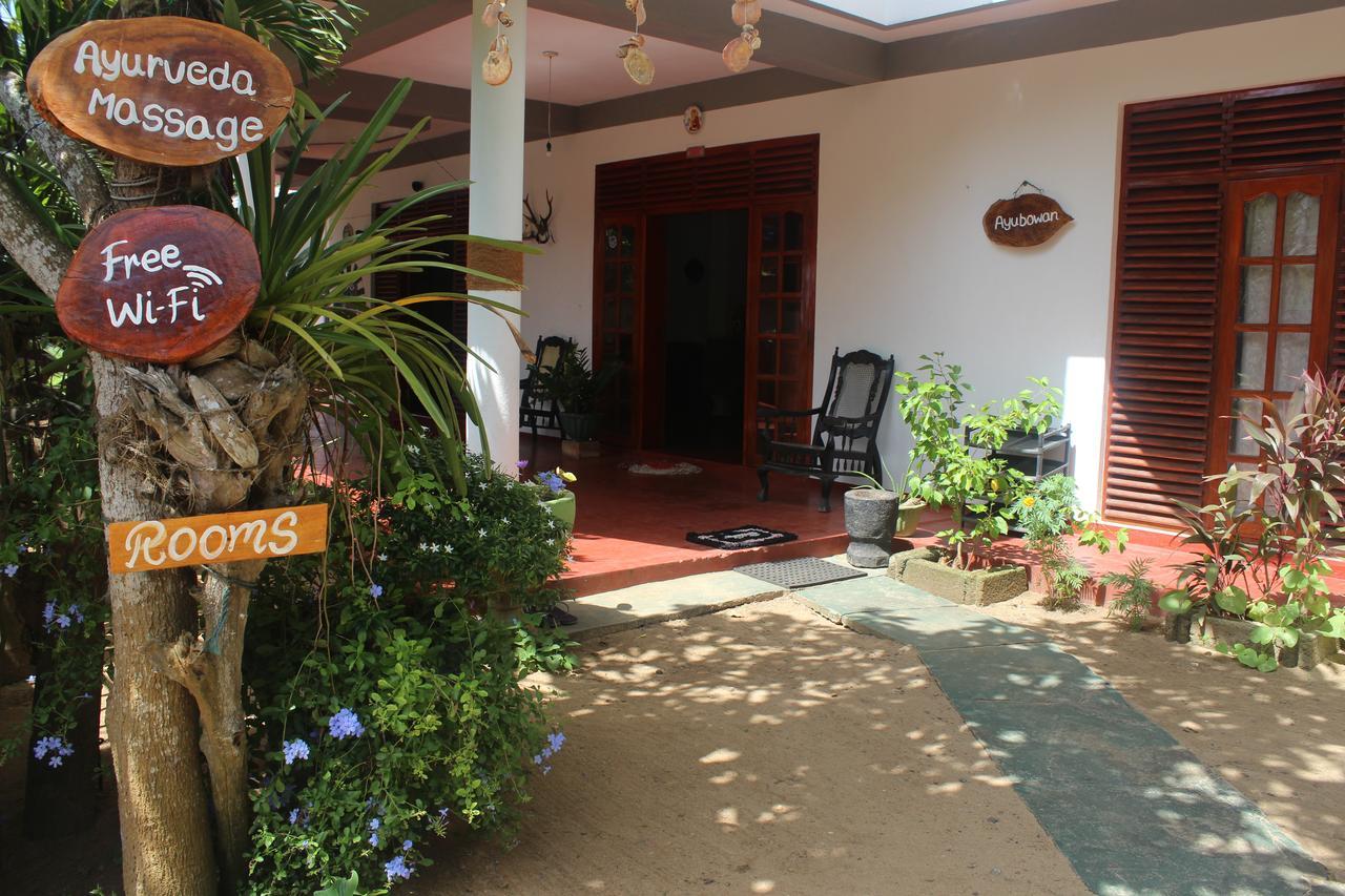 تانجالي Julie Guest House المظهر الخارجي الصورة