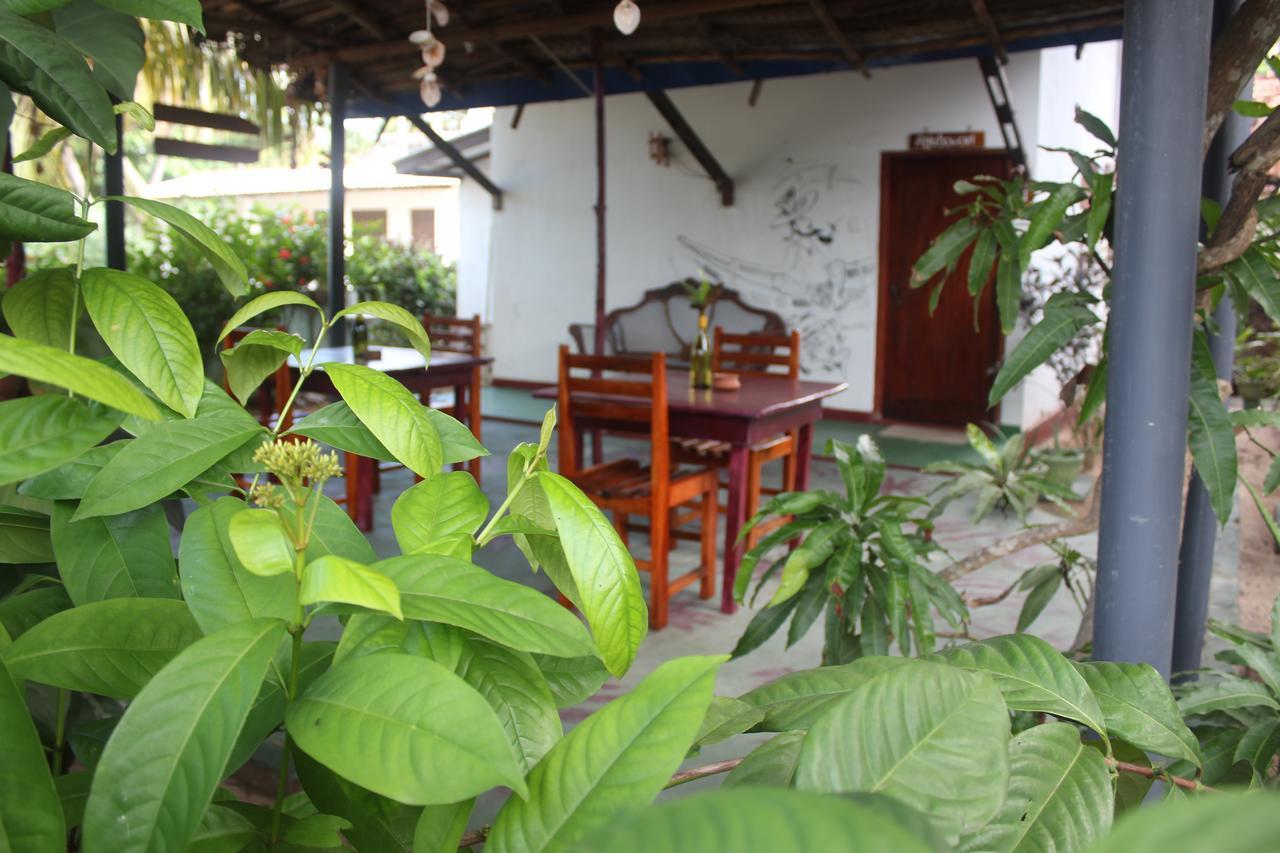 تانجالي Julie Guest House المظهر الخارجي الصورة