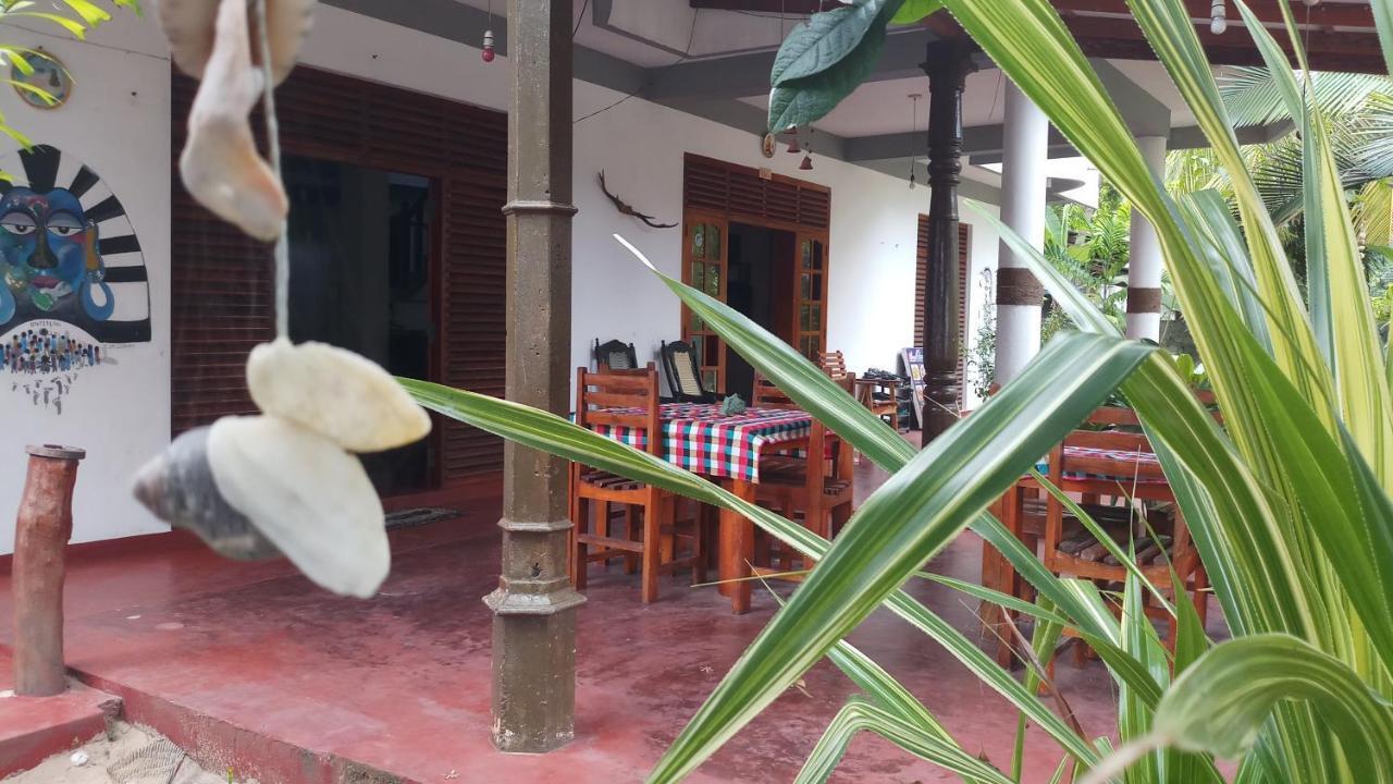 تانجالي Julie Guest House المظهر الخارجي الصورة